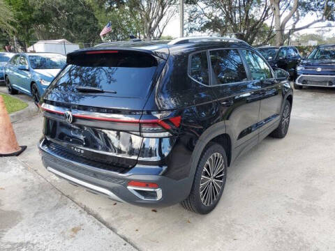 2025 Volkswagen Taos SE