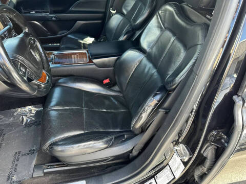 2019 Lincoln Continental Select