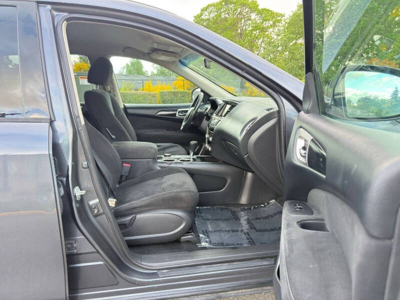 2014 Nissan Pathfinder S