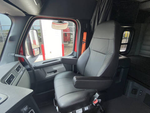 2025 Freightliner Cascadia