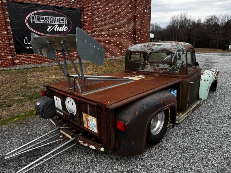 1953 International RE Series