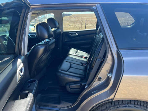 2014 Nissan Pathfinder SL