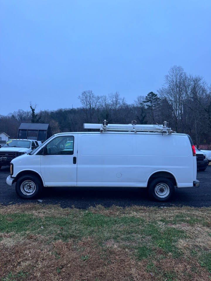 1999 Chevrolet Express Cargo Base's photo