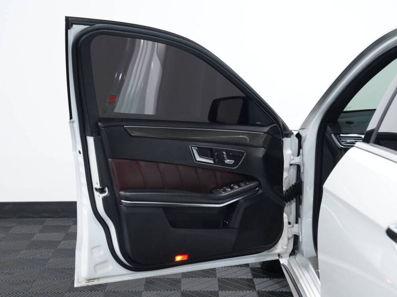 2014 Mercedes-Benz E-Class E 63 AMG S-Model