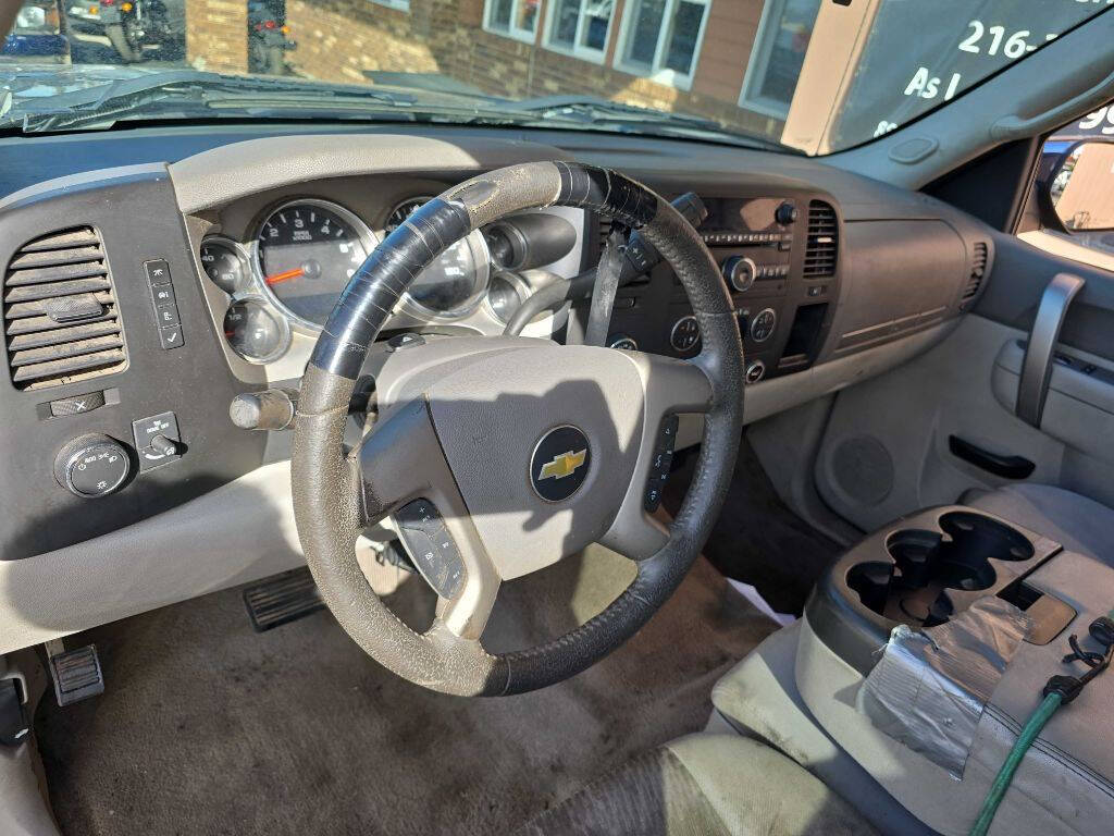 2013 Chevrolet Silverado 1500 for sale at ENZO AUTO in Parma, OH