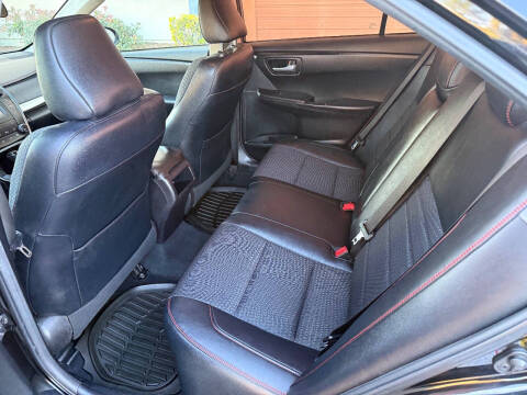 2015 Toyota Camry SE