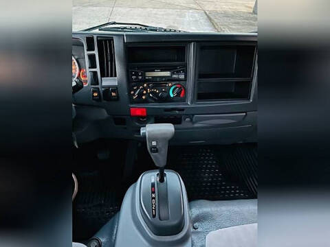 2016 Isuzu NPR DSL REG AT