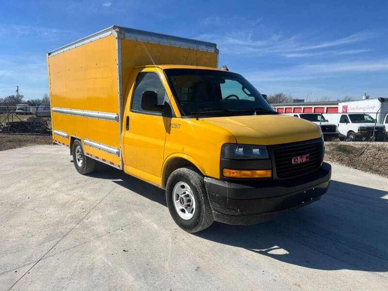 2004 gmc savana 3500 box truck for sale