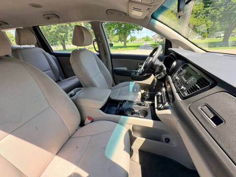 2015 Kia Sedona L