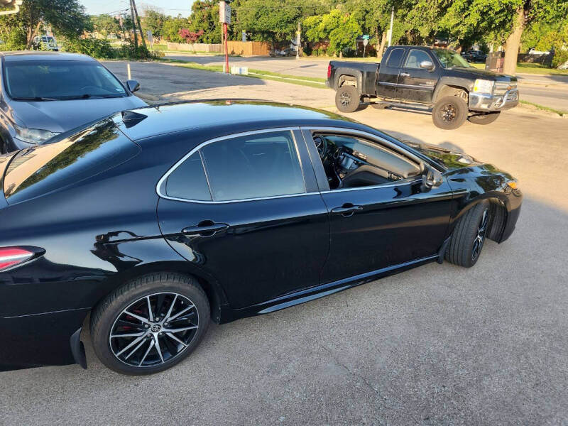 2019 Toyota Camry SE