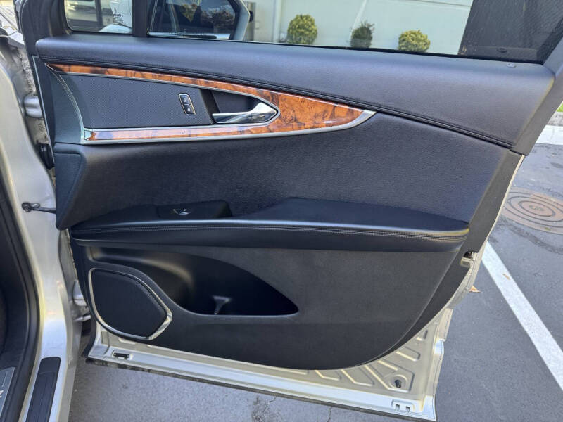 2016 Lincoln MKX Reserve