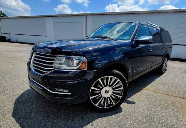 2015 Lincoln Navigator L for sale at Auto Mundo Trucks in Chamblee, GA