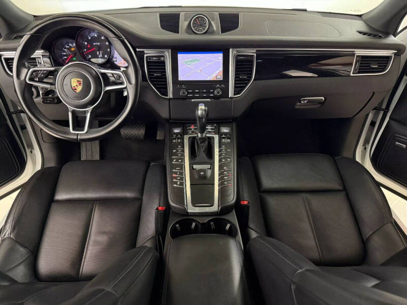 2017 Porsche Macan GTS