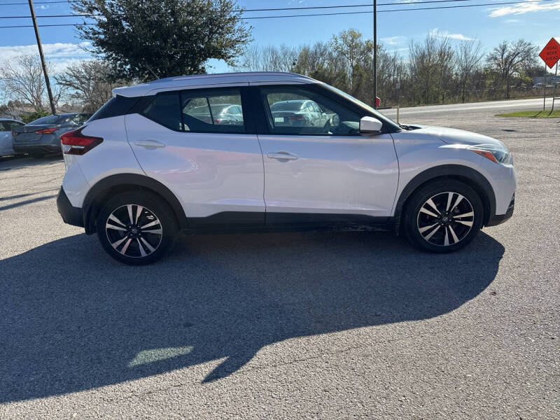 2020 Nissan Kicks SV