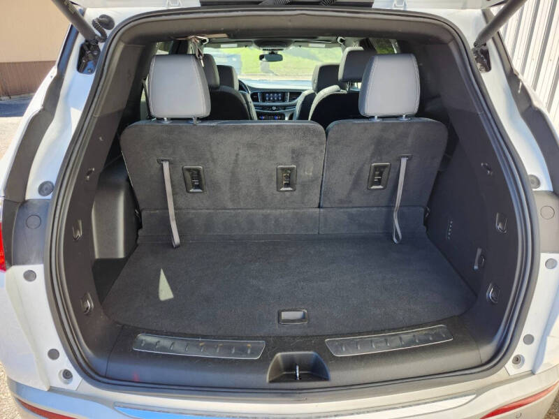 2023 Buick Enclave Essence