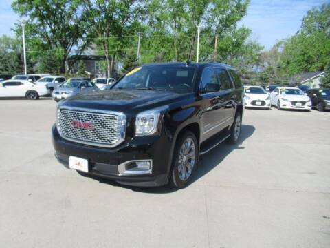 2016 GMC Yukon for sale at Aztec Motors in Des Moines IA