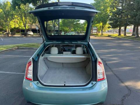 2014 Toyota Prius Two