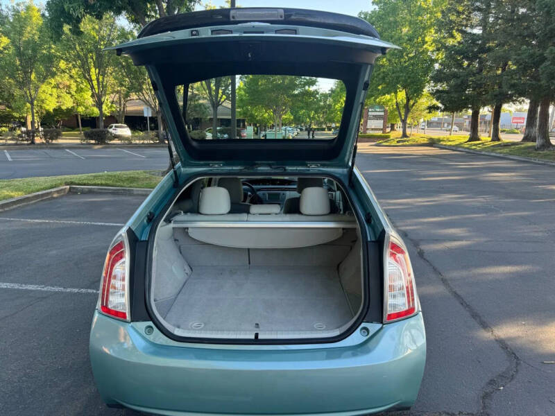 2014 Toyota Prius Two