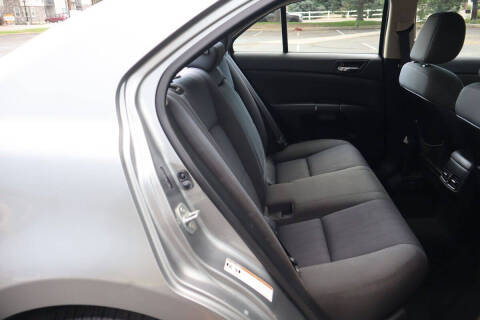 2011 Suzuki Kizashi SE