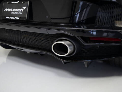 2023 McLaren GT