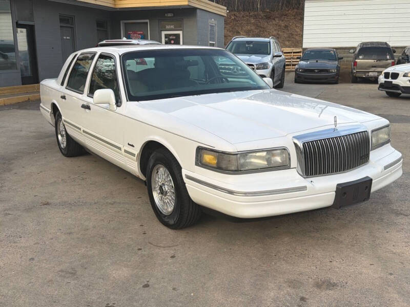 1997 Lincoln Town Car Executive