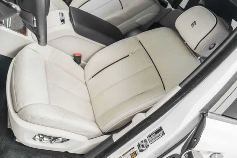 2023 Rolls-Royce Phantom