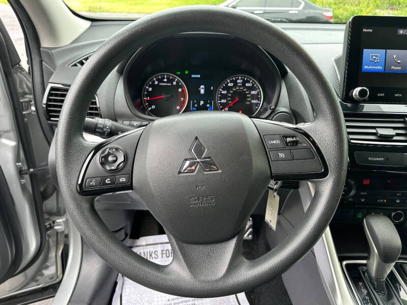 2022 Mitsubishi Eclipse Cross LE