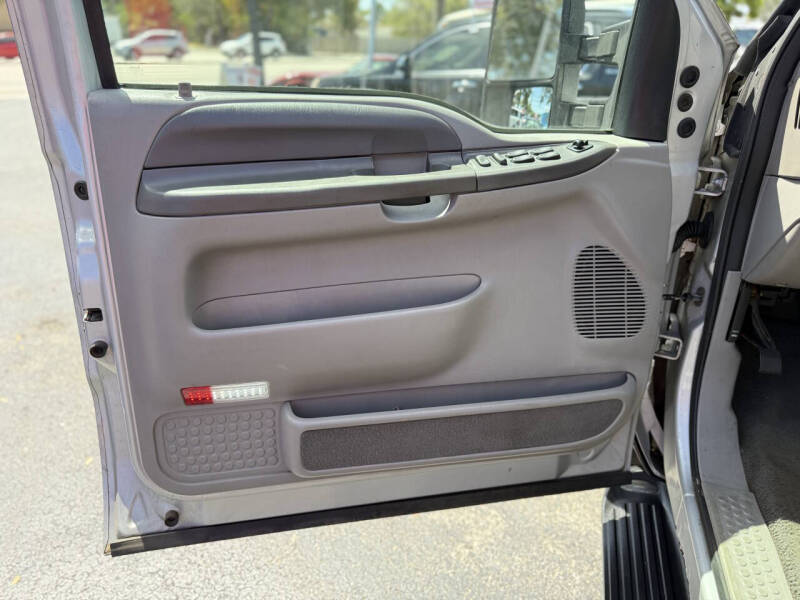2001 Ford Excursion XLT