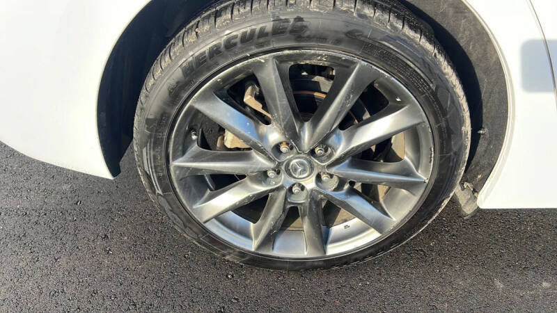 2018 Mazda MAZDA3 Touring