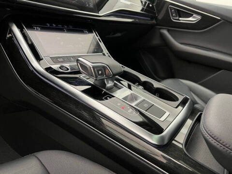 2022 Audi Q7 quattro Premium Plus 55 TFSI