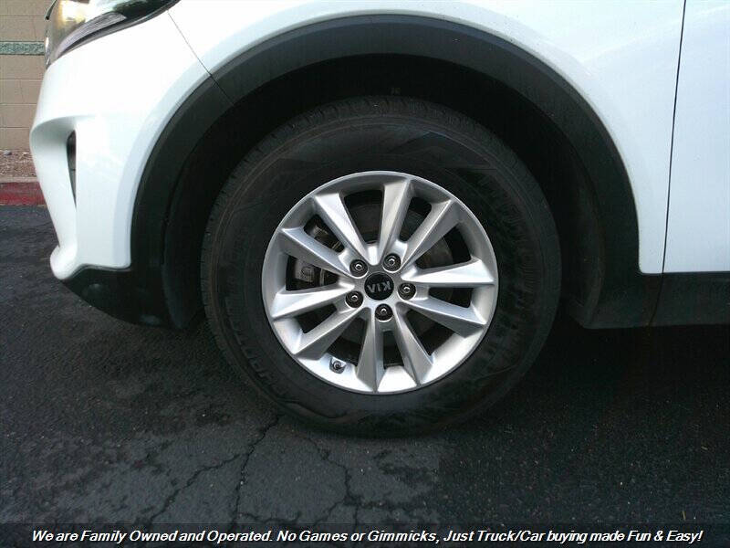 2019 Kia Sorento LX V6