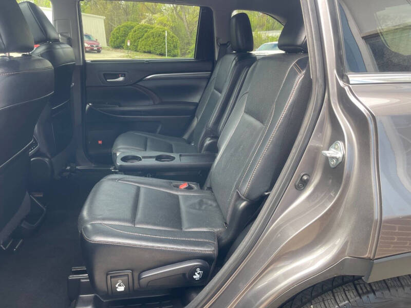 2017 Toyota Highlander Limited Platinum