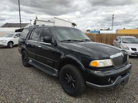2000 Lincoln Navigator for sale at Universal Auto Sales in Salem OR