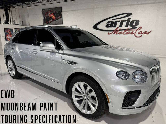 2023 Bentley Bentayga EWB V8