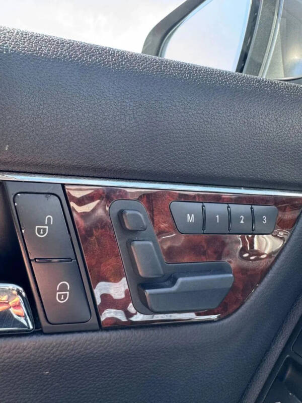 2009 Mercedes-Benz C-Class C 300 Sport