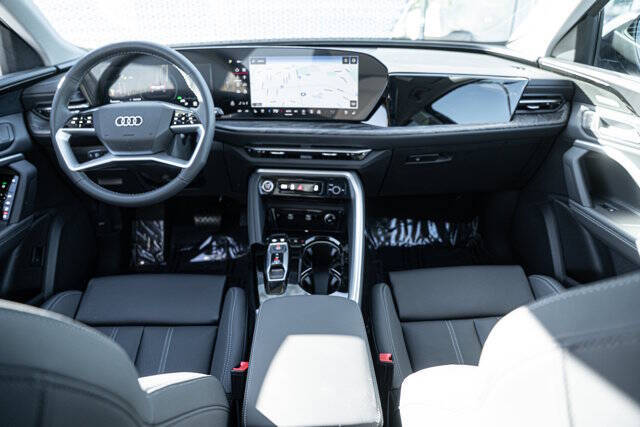 2025 Audi Q5 quattro Premium Plus TFSI