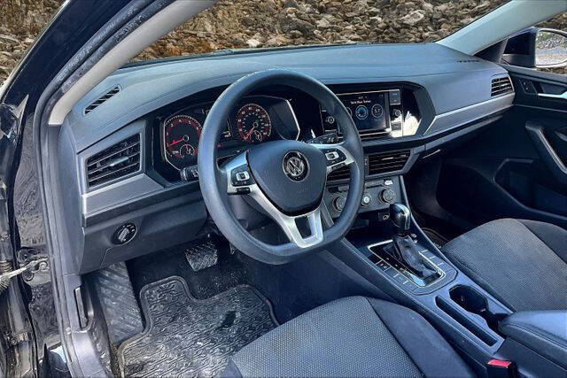 2019 Volkswagen Jetta R-Line