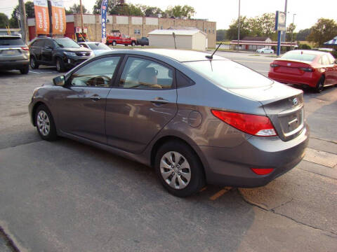 2017 Hyundai Accent SE