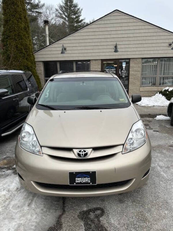 2006 Toyota Sienna LE's photo