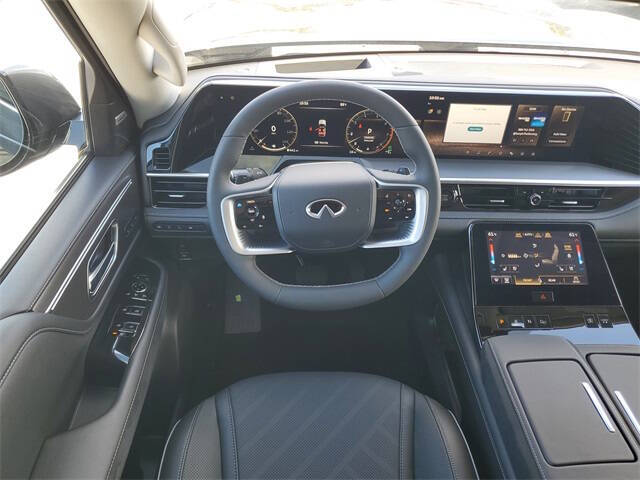 2026 Infiniti QX80 Luxe