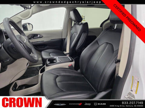 2024 Chrysler Pacifica Plug-In Hybrid Select