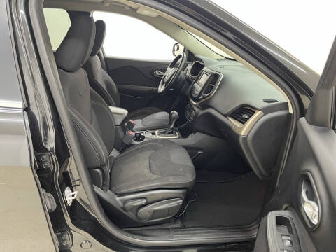 2016 Jeep Cherokee Latitude Altitude