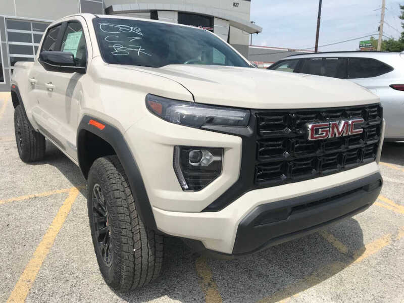 2026 GMC Canyon Elevation