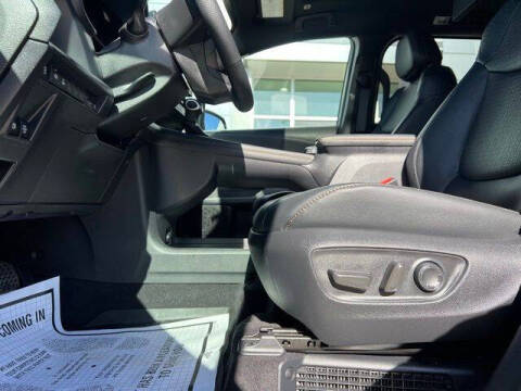 2025 Toyota Sienna Woodland Edition