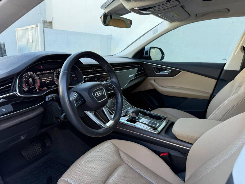 2019 Audi Q8 quattro Premium Plus 55 TFSI