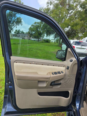 2004 Ford Explorer Eddie Bauer