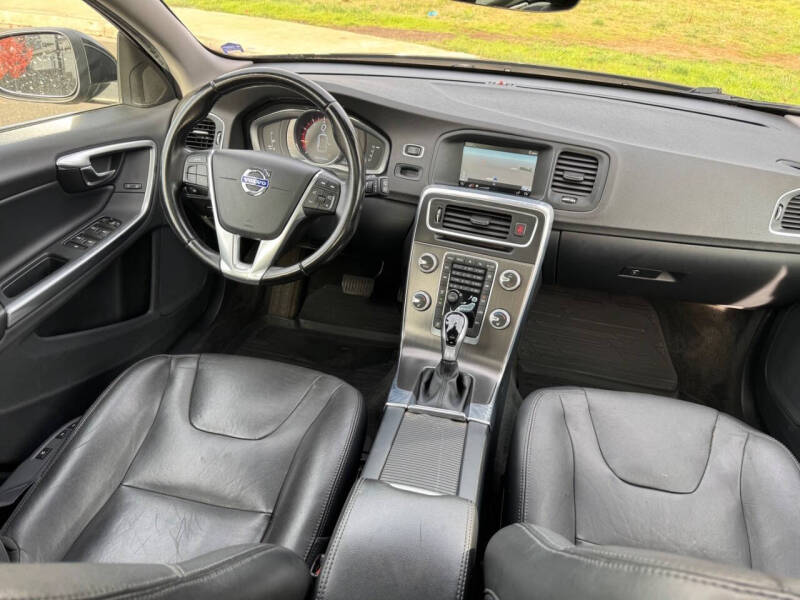 2016 Volvo V60 T5 Drive-E Premier