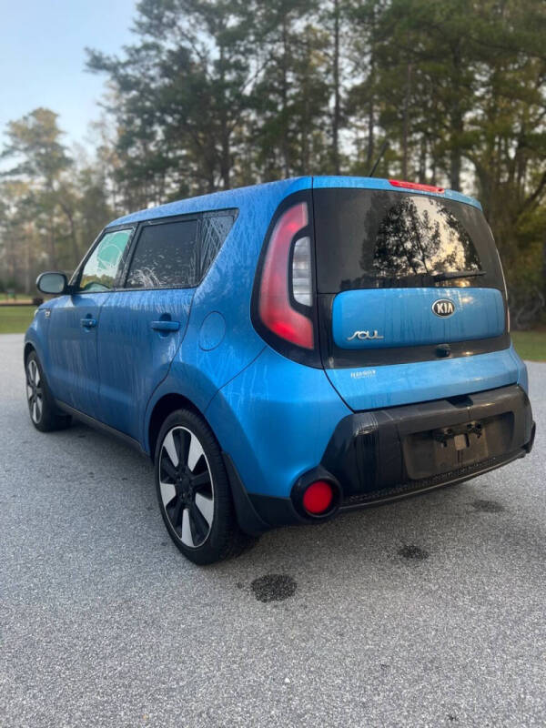 2016 Kia Soul +