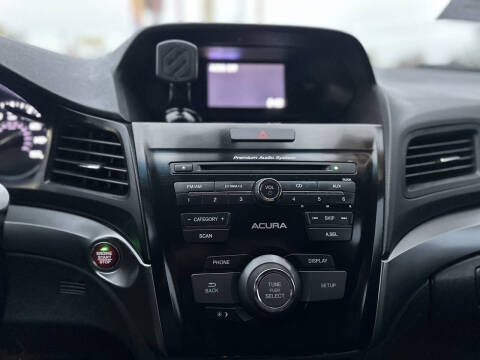 2013 Acura ILX 2.0L w/Premium