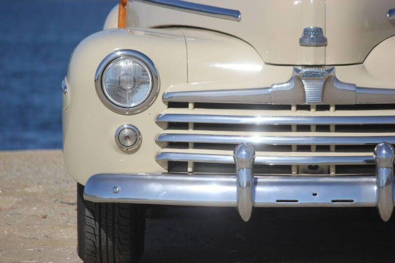 1948 Ford Super Deluxe